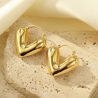 Anti Tarnish Heart Themed Earrings-01