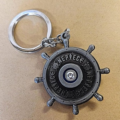 Anime Luffy One Piece Ship Wheel Skull Rotating Revolving Metal Keychain Key Chain for Car Bikes Key Ring