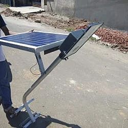 Semi Cobra Model B Street Light With Panel Semi Cobra Model B Street Light With Panel