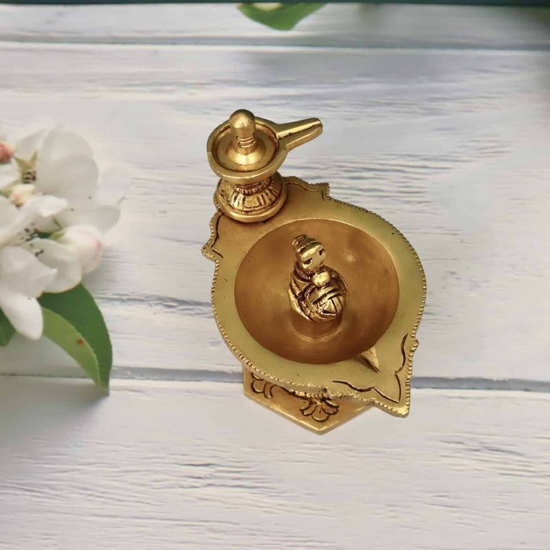 Brass Shivling Diya/Pradosha Deepam with Lingam and Nandhi/Vilakku - 4 inch Height | Sacred Brass Shivling Diya/Pradosha Deepam with Lingam and Nandhi/Vilakku Brass Shivling Diya/Pradosha Deepam with Lingam and Nandhi/Vilakku - 4 inch Height | Sacred Brass Shivling Diya/Pradosha Deepam with Lingam and Nandhi/Vilakku