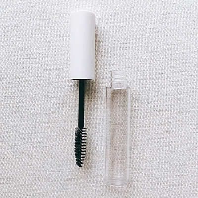 Mascara - ROUND - White Cap - 4ml - Tall Clear Container - Glossy Mascara - ROUND - White Cap - 4ml - Tall Clear Container - Glossy