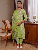 FLORAL PRINT COTTON SALWAR SUIT SET - LIGHT GREEN WITH PINK ACCENTS