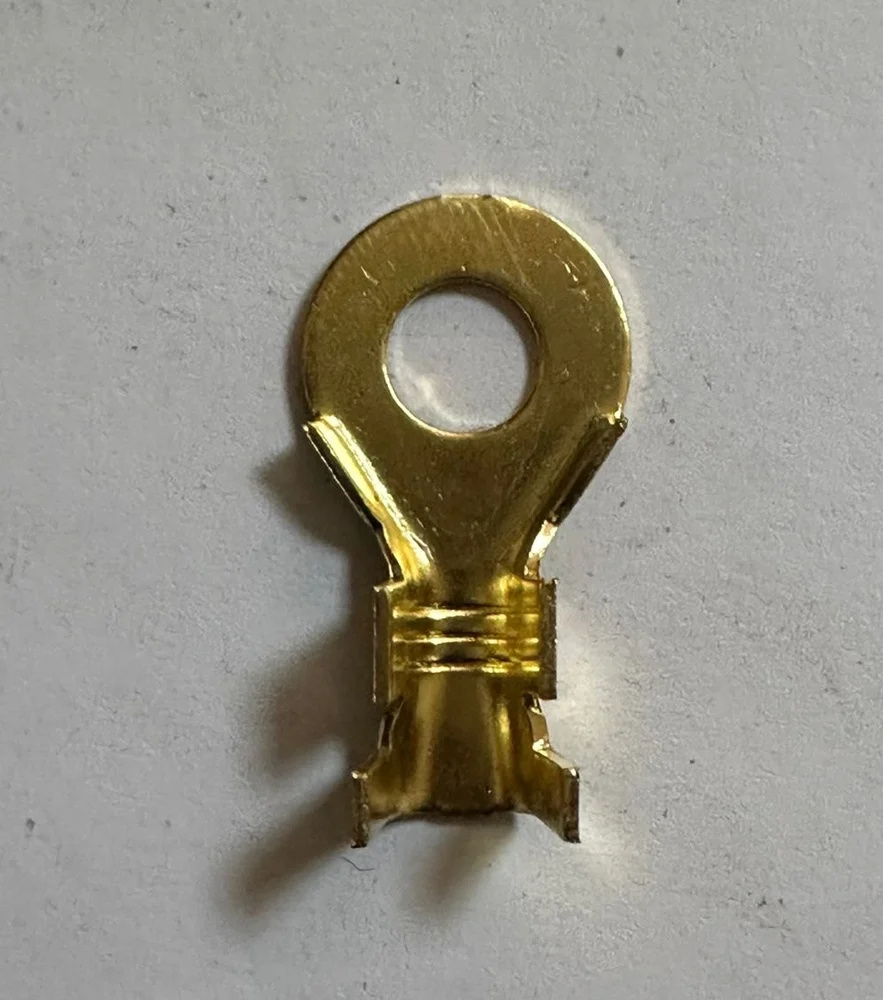 Maruti Plug 2.5 Sq mm Maruti Plug 2.5 Sq mm