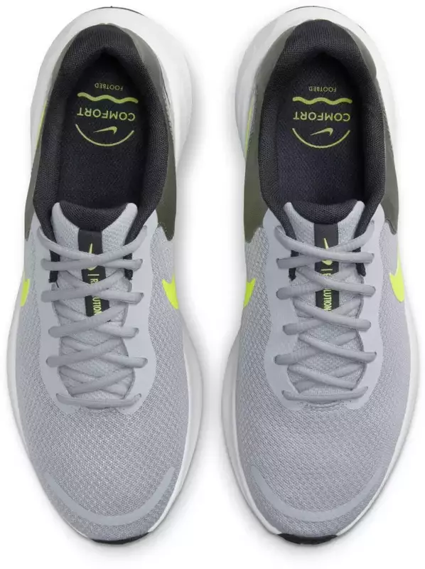 Nike REVOLUTION 7 Running Shoe For Men