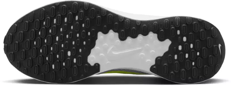 Nike REVOLUTION 7 Running Shoe For Men