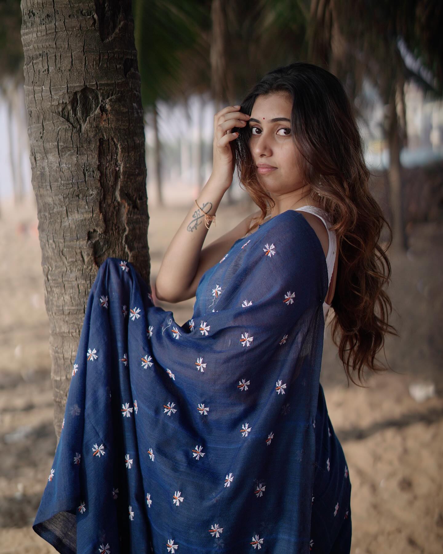 Larisha - लारिशा ( Khadi cotton sarees )