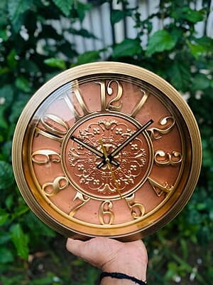 Vintage Product Designer Analogue Round Wall Clock Copper Finish (12 x 12 Inch) Vintage Product Designer Analogue Round Wall Clock Copper Finish (12 x 12 Inch)