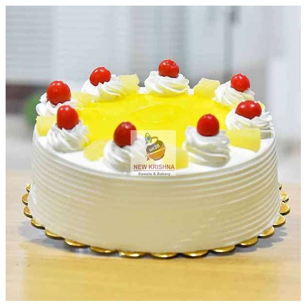 Pineapple Birthday Cake