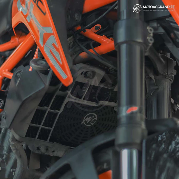 Motoaggrandize Radiator Guard for KTM Duke 200/390 & KTM RC 390 200/390 (Gen 1 & 2) Motoaggrandize Radiator Guard for KTM Duke 200/390 & KTM RC 390 200/390 (Gen 1 & 2)