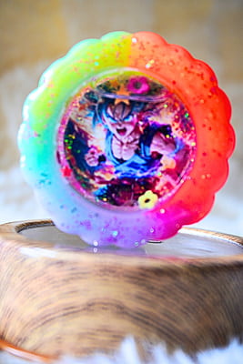 ROUND ANIME PHOTO KEYCHAIN