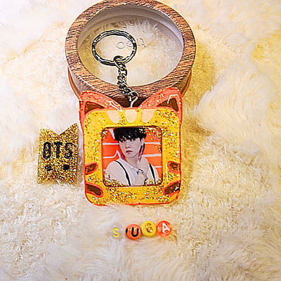 SUGA BTS ERECTEARS CAT PHOTO FRAME KEYCHAIN