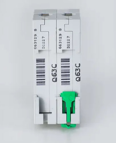 Schneider Electric MCB 2P, 32 A, C curve, 6000 A 240V (Pack of 1) Schneider Electric MCB 2P, 32 A, C curve, 6000 A 240V (Pack of 1)