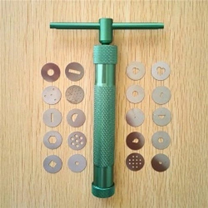 Fondant extruder Fondant extruder